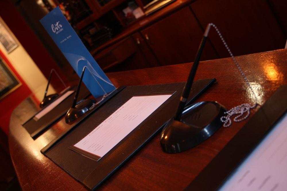 Dublin Citi Hotel Of Temple Bar Bagian luar foto
